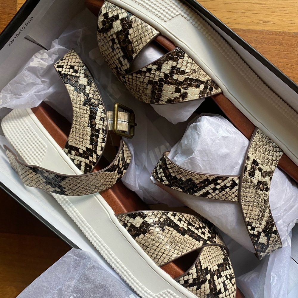 MIA platform sandals